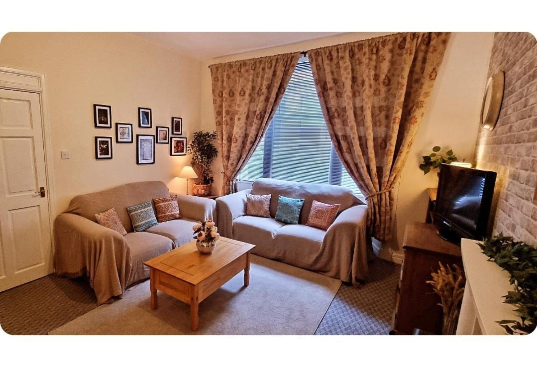Entire, Main Door, Pet Friendly, Home Away From Home, East Ayrshire Newmilns Екстериор снимка